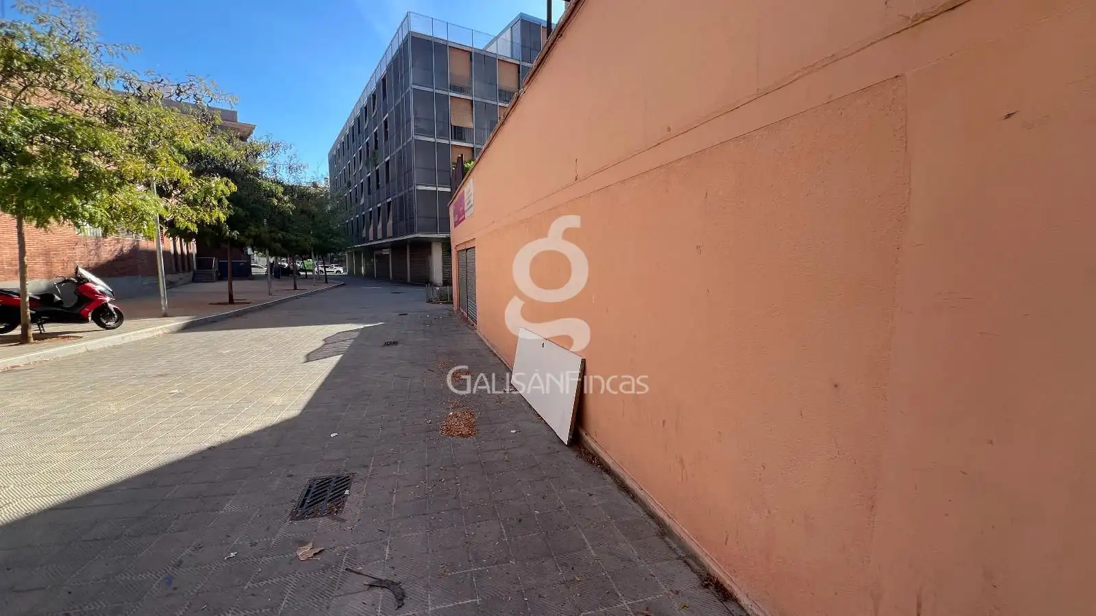 Aparcament de Traster de lloguer en Cornellà de Llobregat