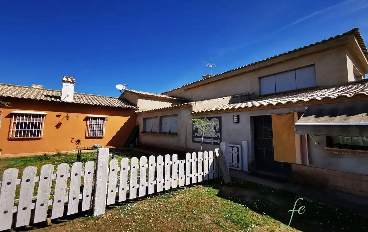 Exterior view of Country homes for sale in Espiel  with Air Conditioner, Private garden and Terrace