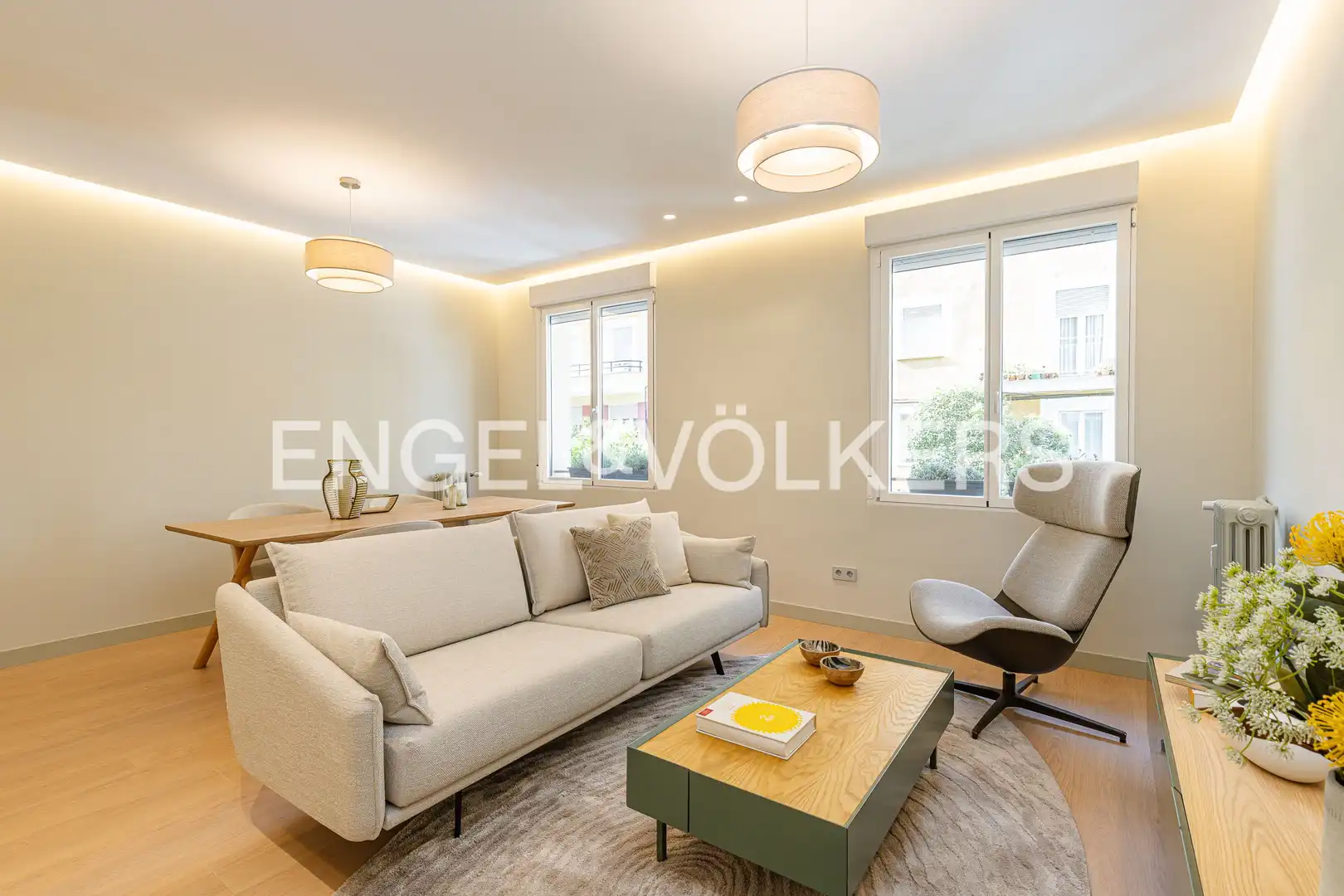 Wohnzimmer von Wohnung zum Verkauf in Madrid mit Klimaanlage und Heizung
