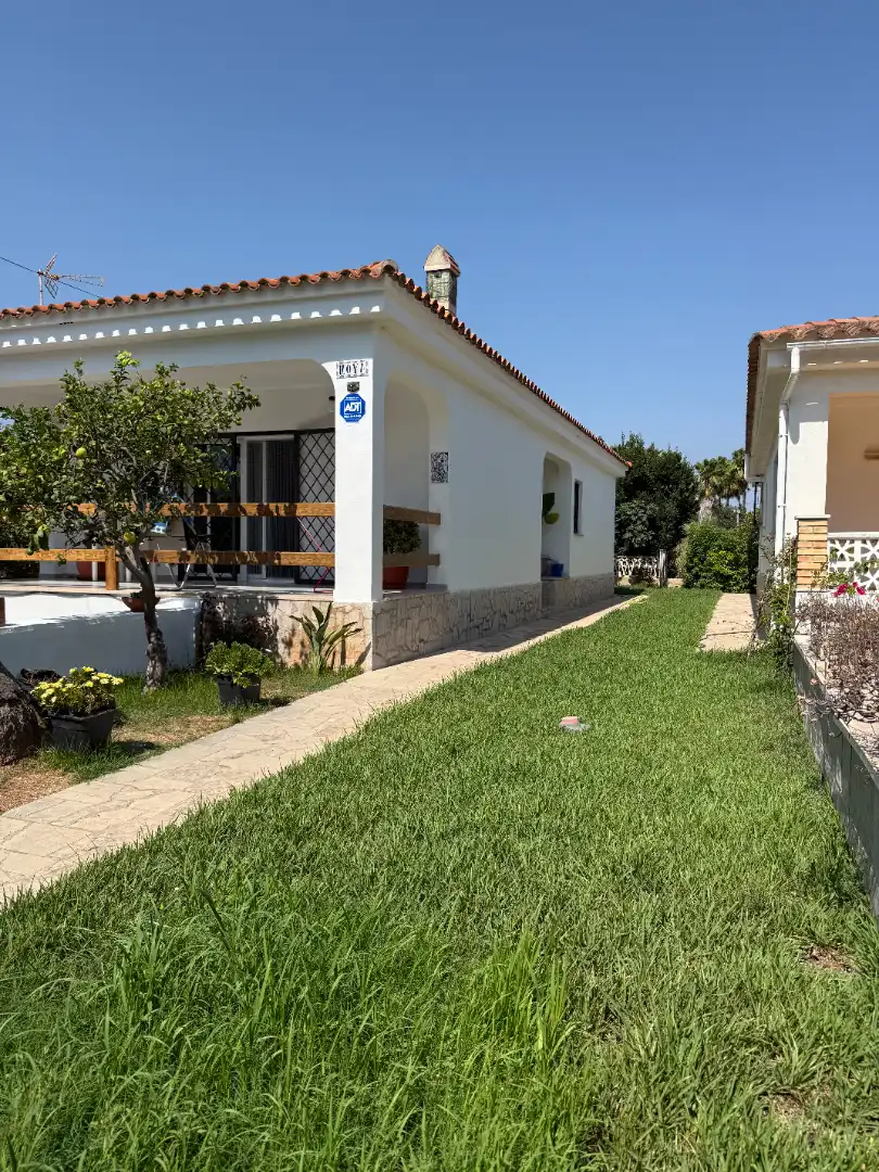 Vista exterior de Casa o chalet en venta en Vinaròs con Aire acondicionado, Calefacción y Jardín privado