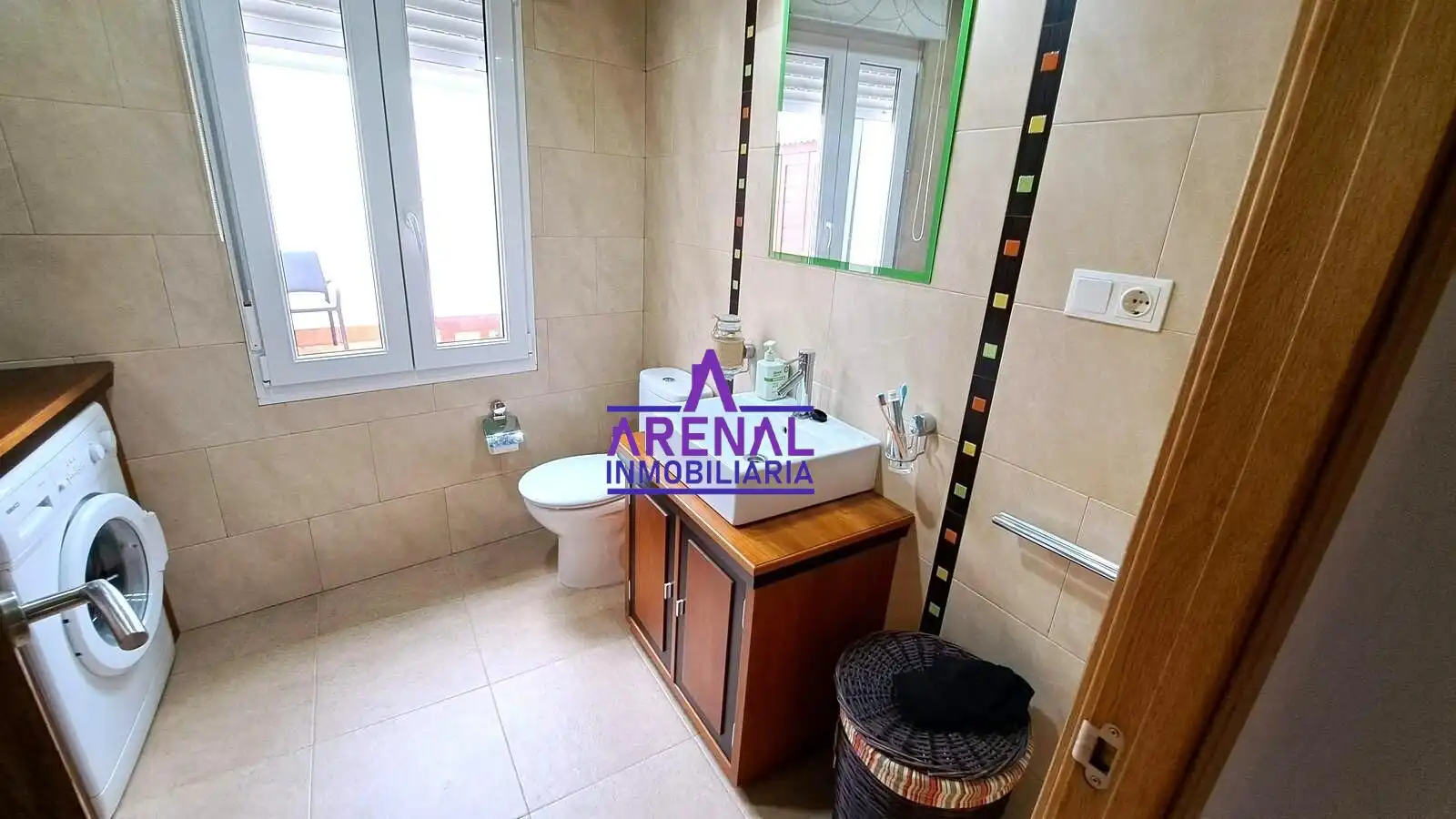 Habitación de Casa o chalet en venta en A Pobra do Caramiñal con Calefacción, Trastero y Amueblado