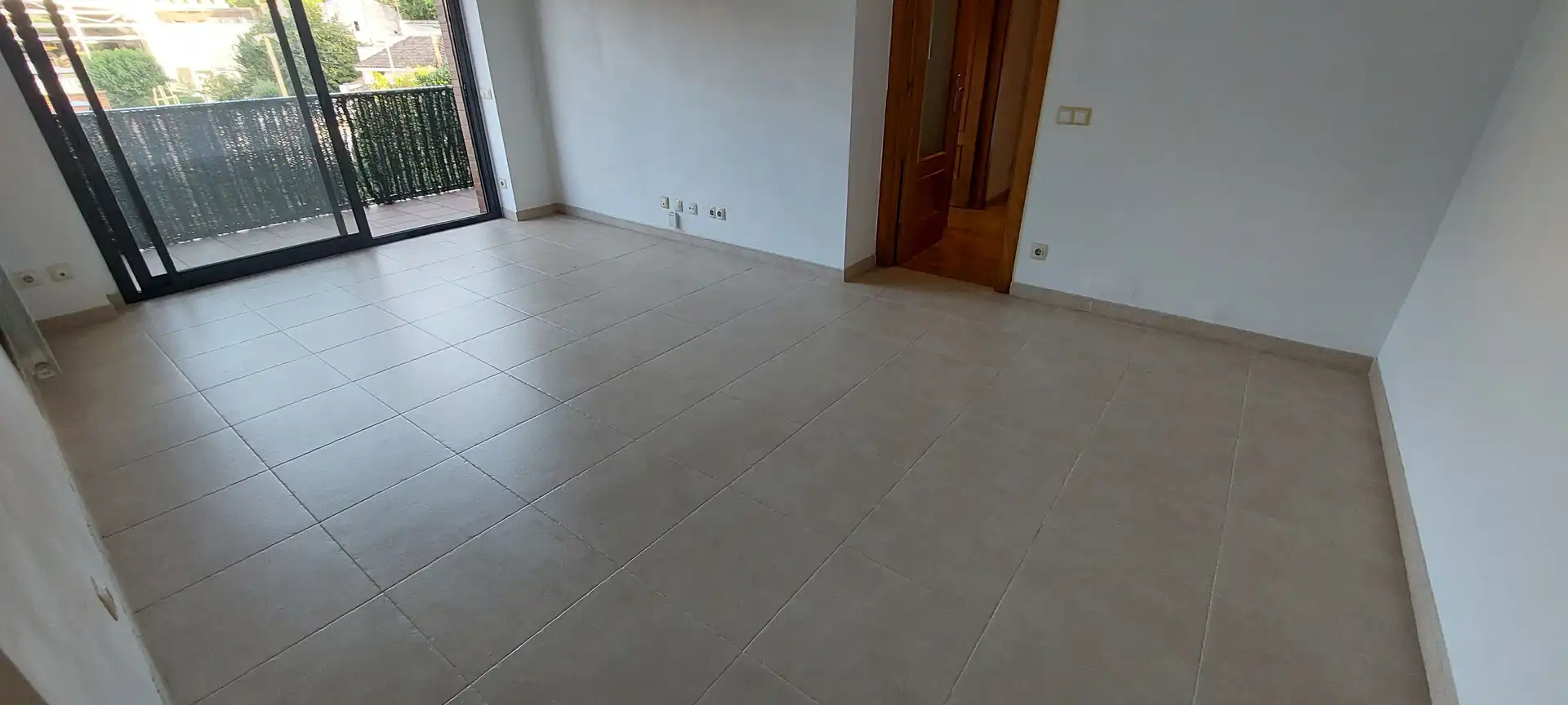 Wohnung zur Miete in Vallgorguina mit Heizung, Parkett und Balkon