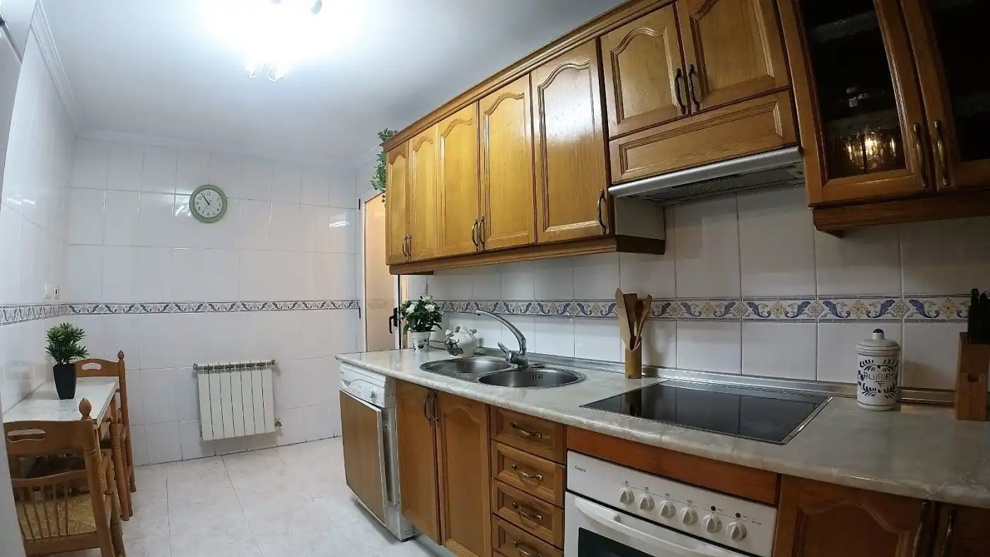 Kitchen of Flat for rent in Plasencia  with Air Conditioner, Heating and Terrace