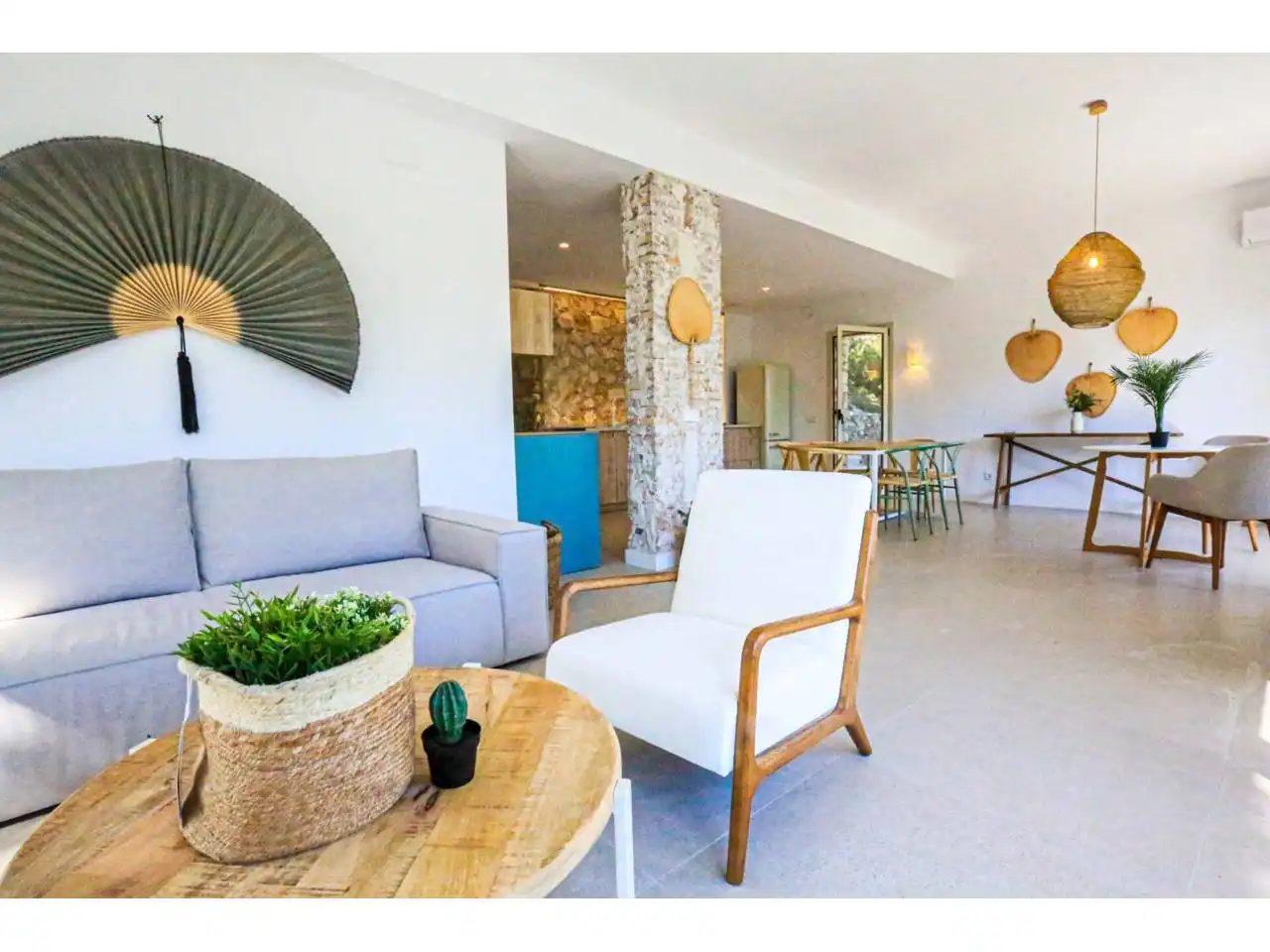 Living room of Houses for sale in Salou  with Air Conditioner, Heating and Private garden