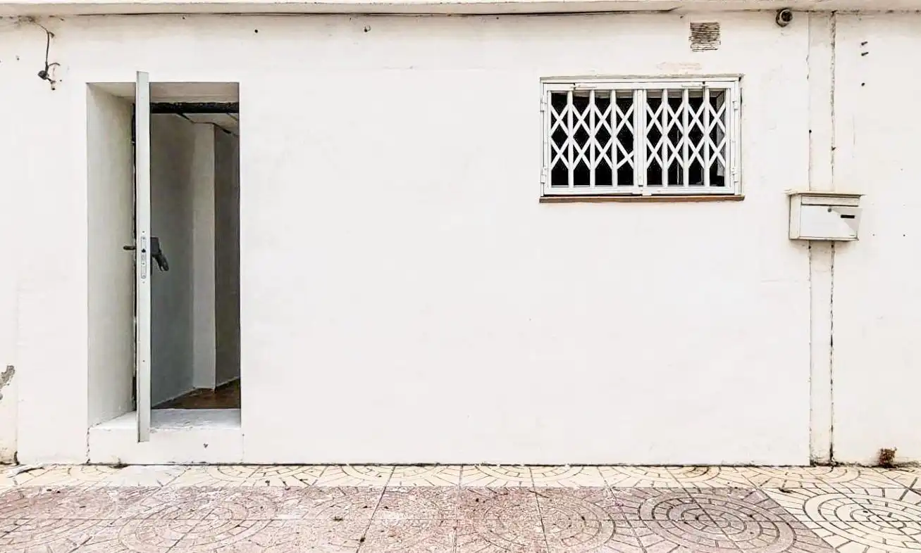 Vista exterior de Local en venta en Gandia con Terraza