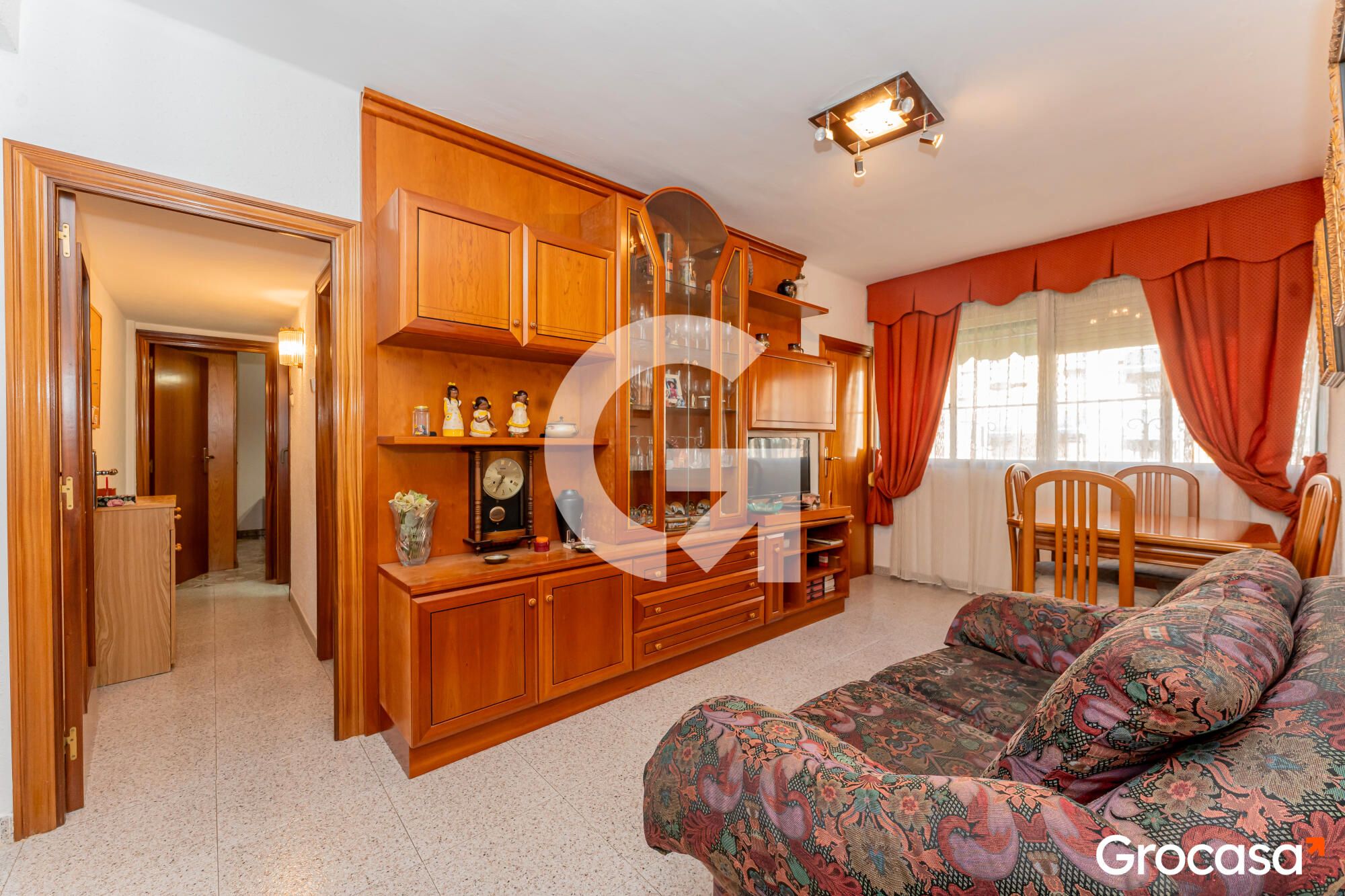 Living room of Flat for sale in Cornellà de Llobregat  with Furnished, Oven and Washing machine