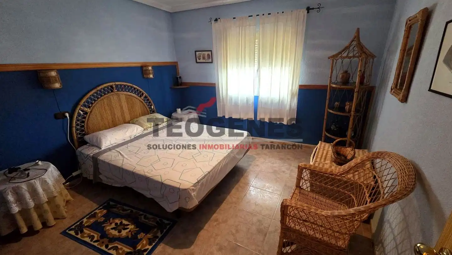 Bedroom of Houses for sale in Villarejo de Fuentes  with Terrace and Furnished