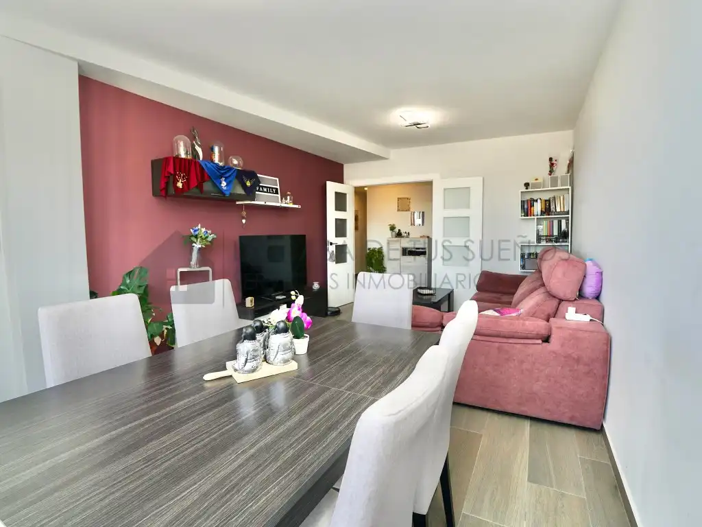 Piso en venta en Calle Azorin, El Mercado - Plaza de Toros