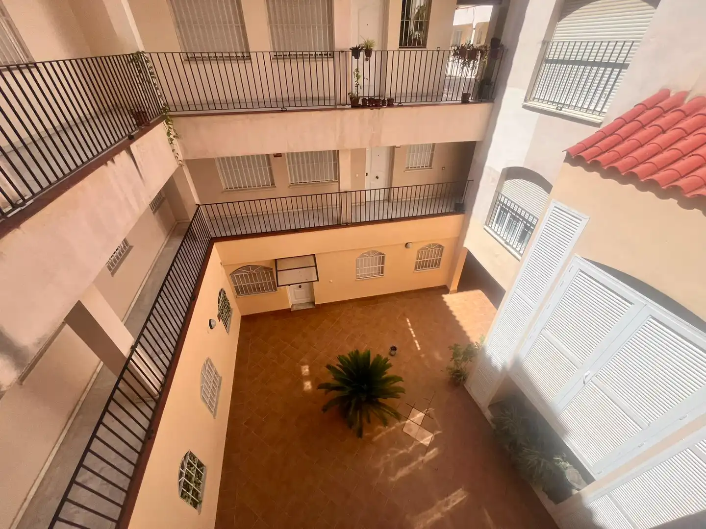 Terrasse von Wohnungen zum Verkauf in Sanlúcar la Mayor mit Klimaanlage, Heizung und Abstellraum