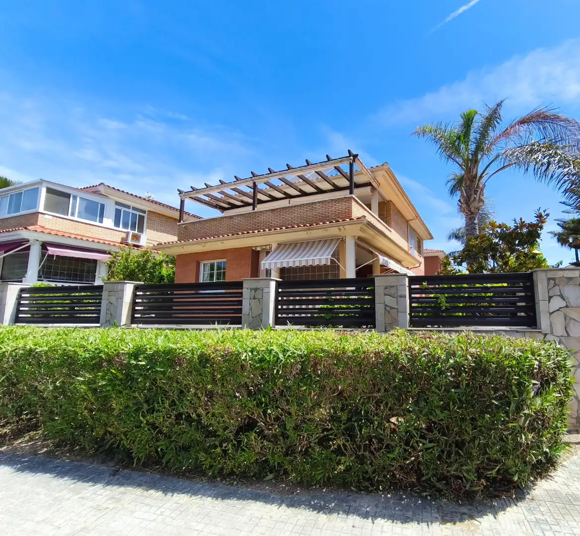 Exterior view of Houses for sale in Cambrils  with Air Conditioner, Heating and Private garden
