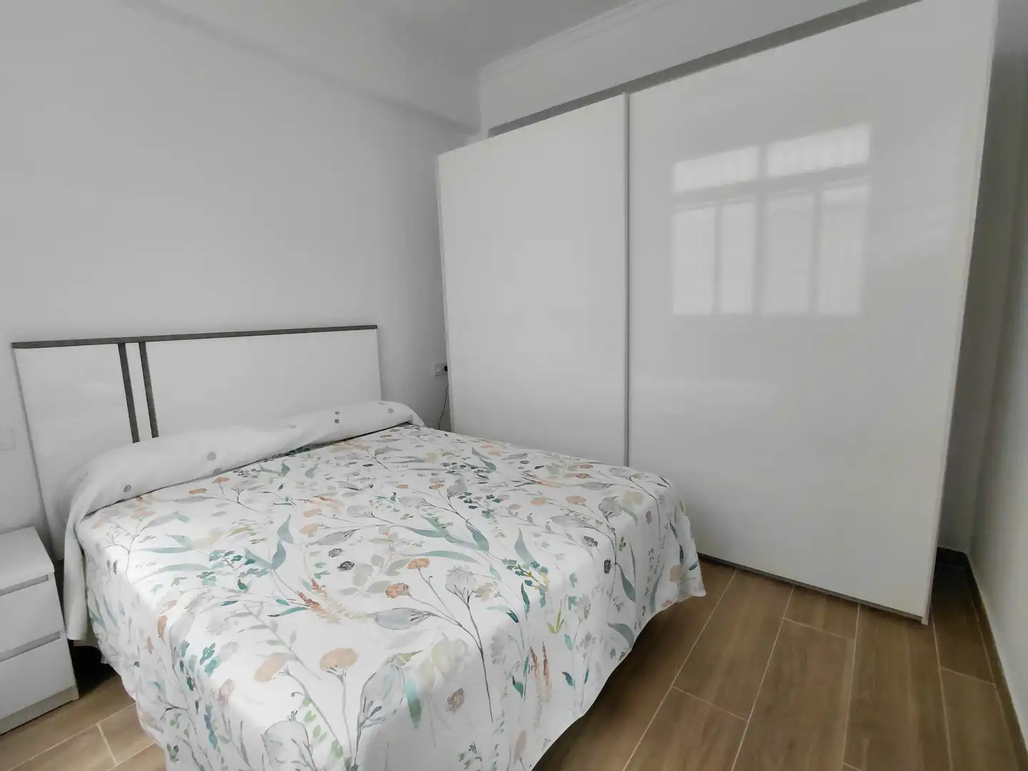 Habitación de Apartamento de alquiler en Las Palmas de Gran Canaria con Amueblado, Horno y Lavadora