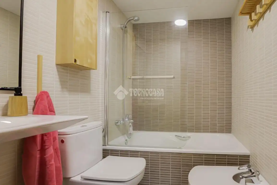 Bathroom of Flat for sale in Ripollet  with Air Conditioner, Terrace and Balcony