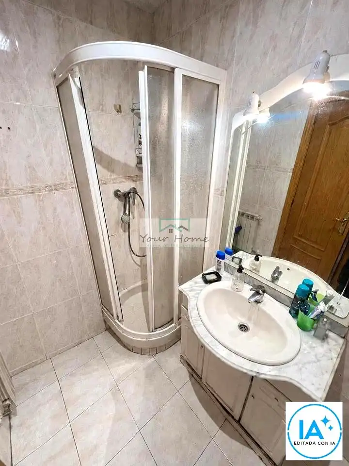 Badezimmer von Erdgeschoss zum Verkauf in Veredillas