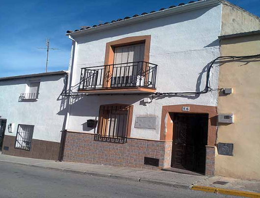 Vista exterior de Piso en venta en Navas de San Juan