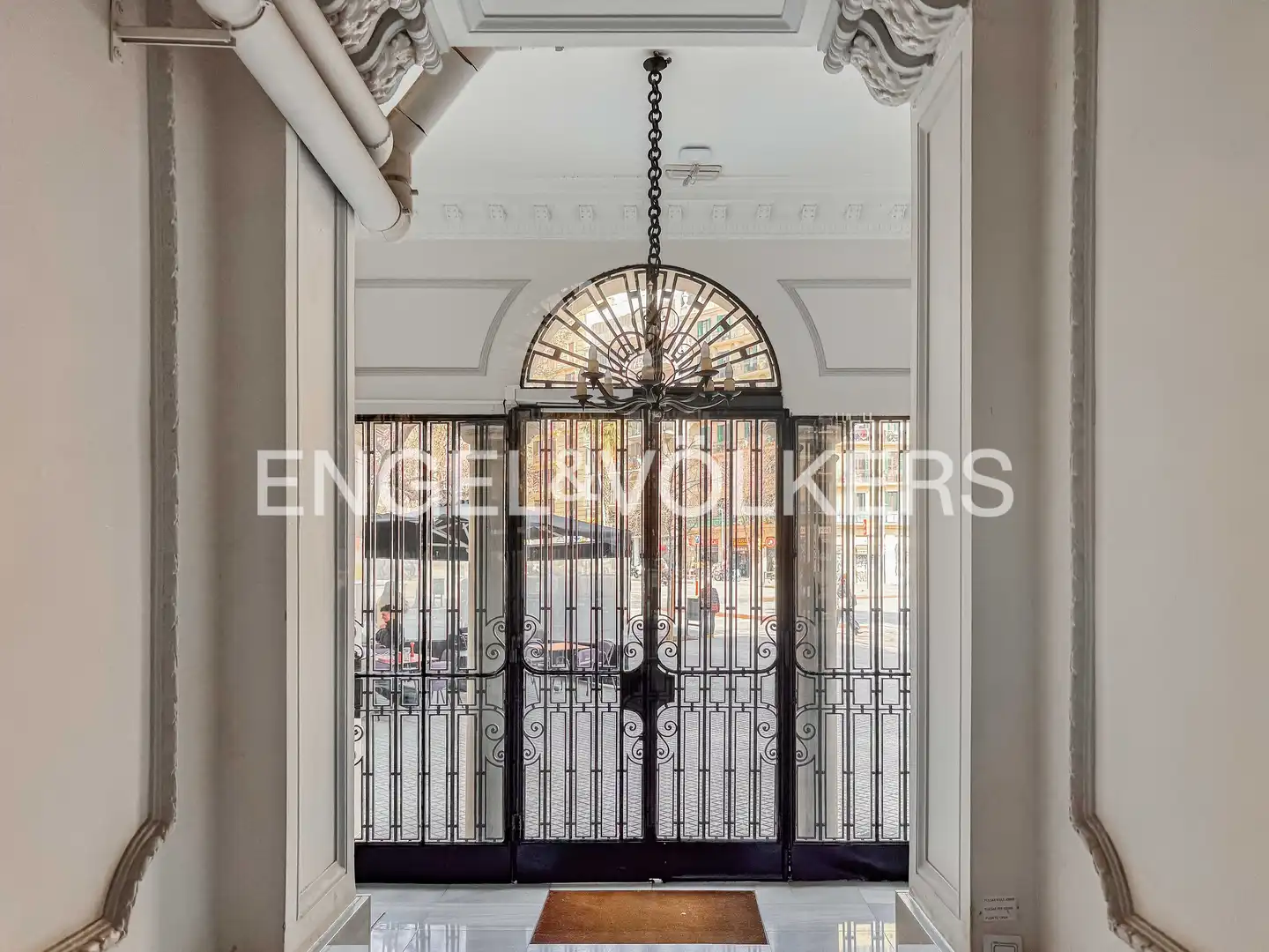 Flat for rent in Barcelona  with Heating and Balcony