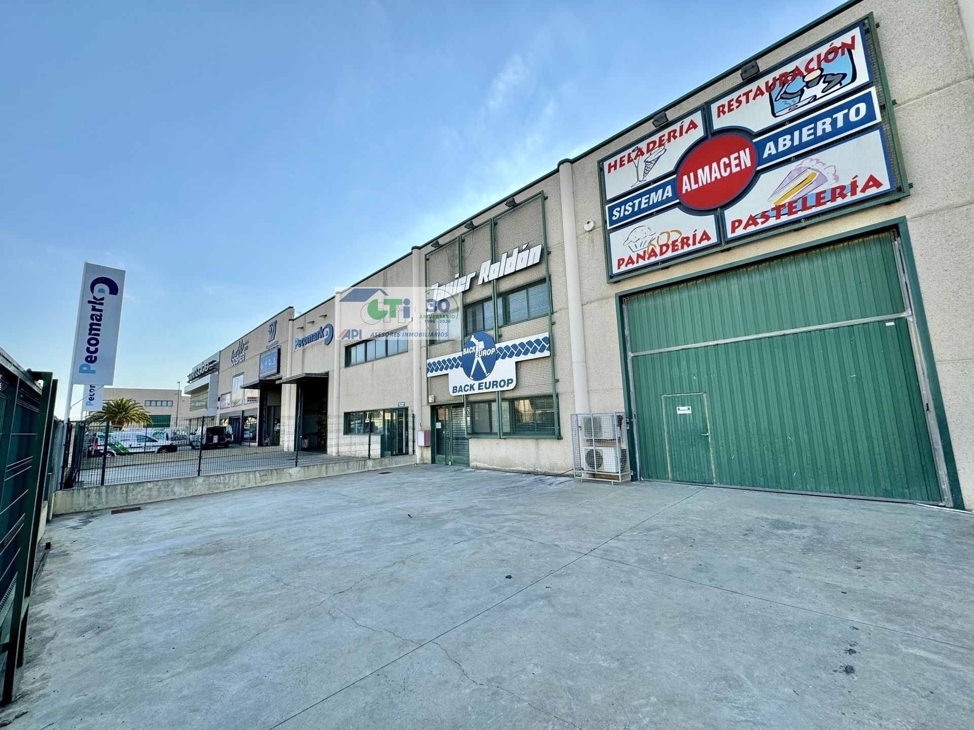 Exterior view of Industrial buildings to rent in  Zaragoza Capital