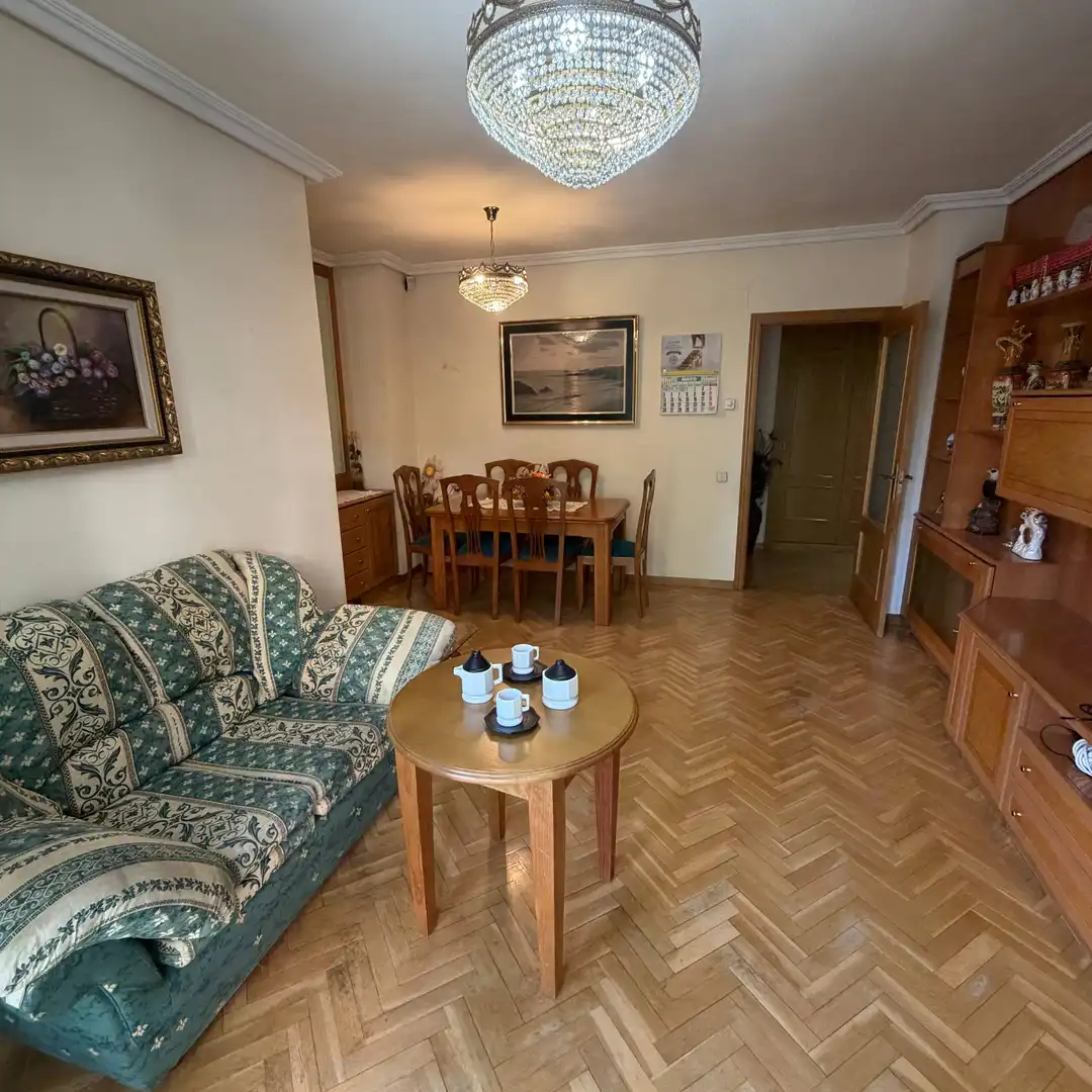 Comedor de Piso en venta en Madrid con Piscina comunitaria