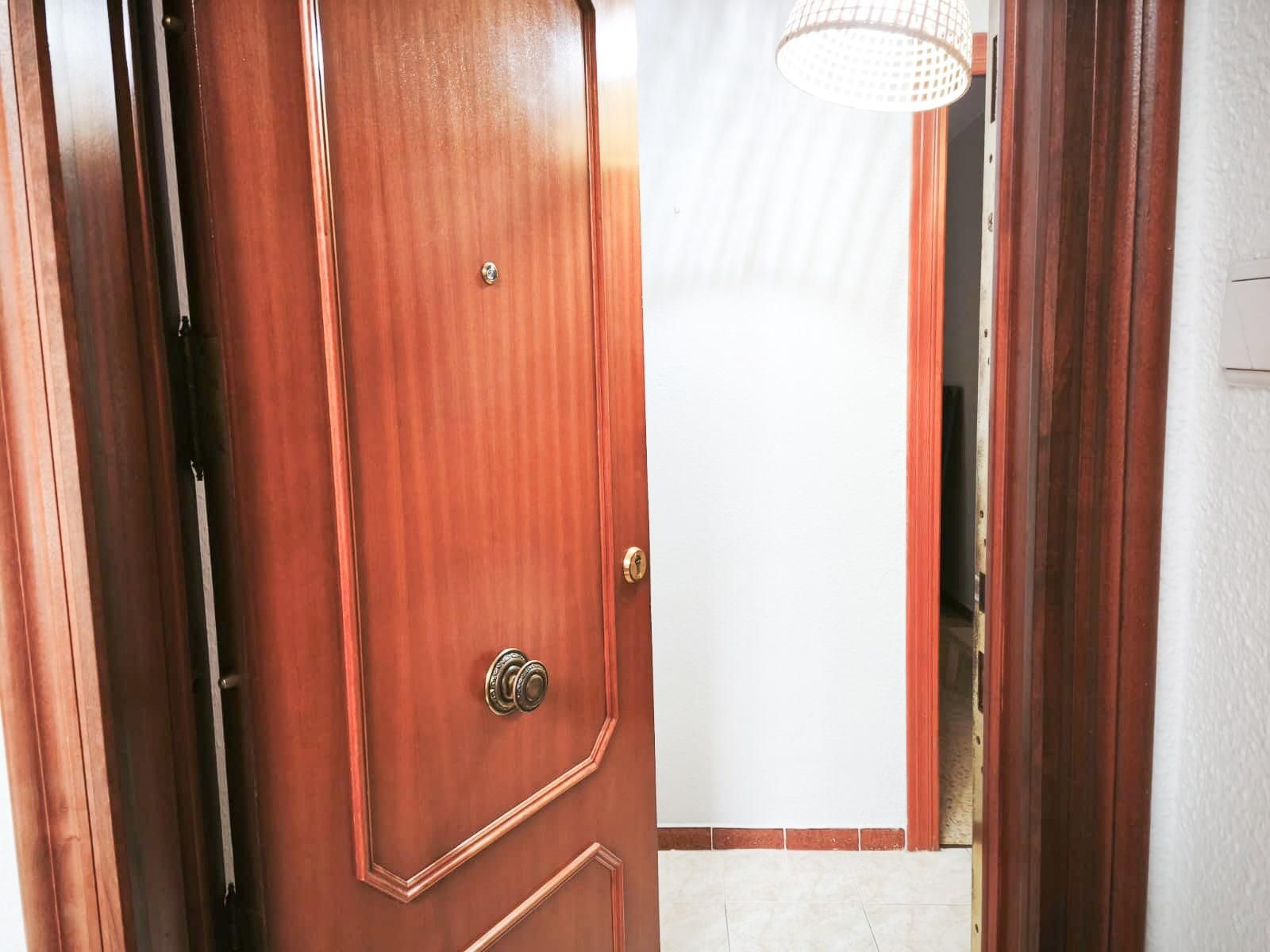 Flat for sale in  Valencia Capital  with Balcony