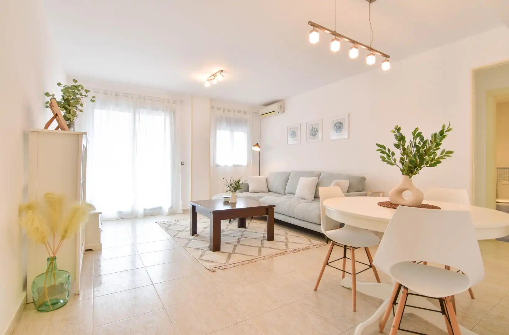 Sala de estar de Piso de alquiler en Puçol con Aire acondicionado, Jardín privado y Terraza