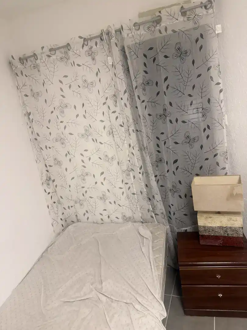 Dormitori de Casa adosada per a compartir en Buñol amb Moblat