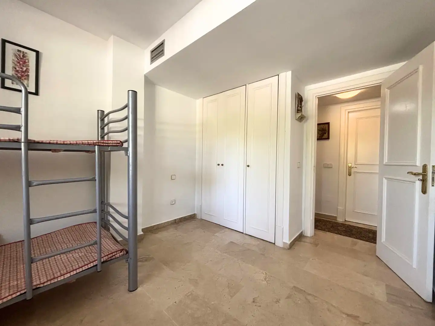 Bedroom of Flat for sale in Marbella  with Air Conditioner, Private garden and Terrace