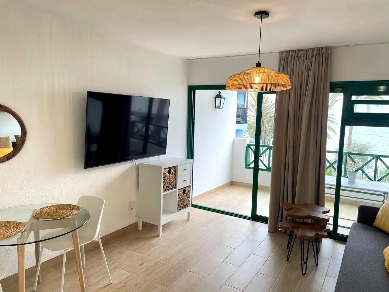 Planta baja de alquiler en Azucenas, San Agustín - Bahía Feliz