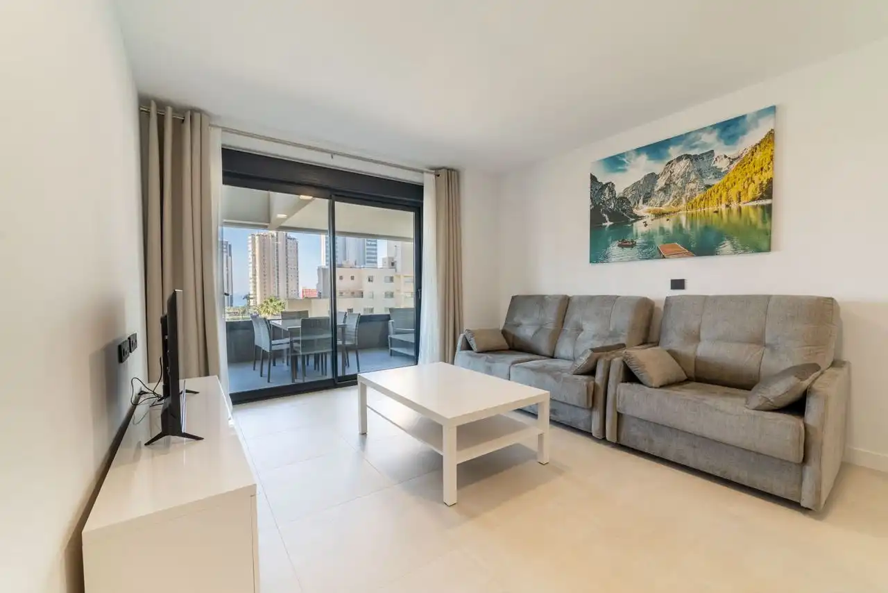 Apartment with pool for sale in Avenida de Rumania 18, imagen 3