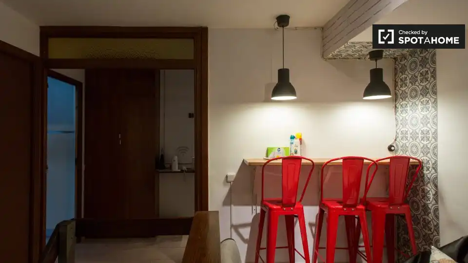 Room in Sant Pere, Sta. Caterina i la Ribera
