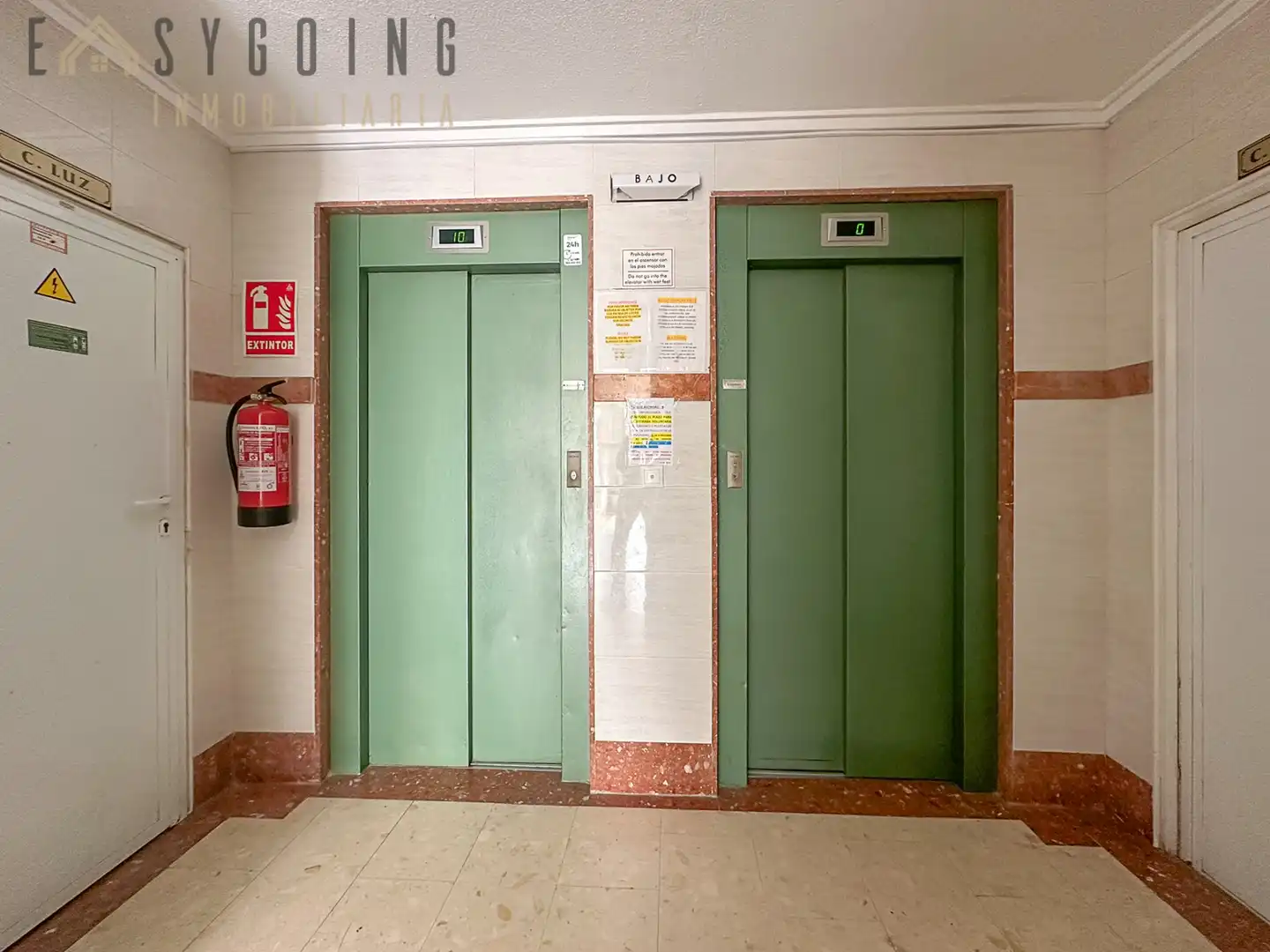 Apartamento en venta en Torrevieja con Terraza y Piscina comunitaria