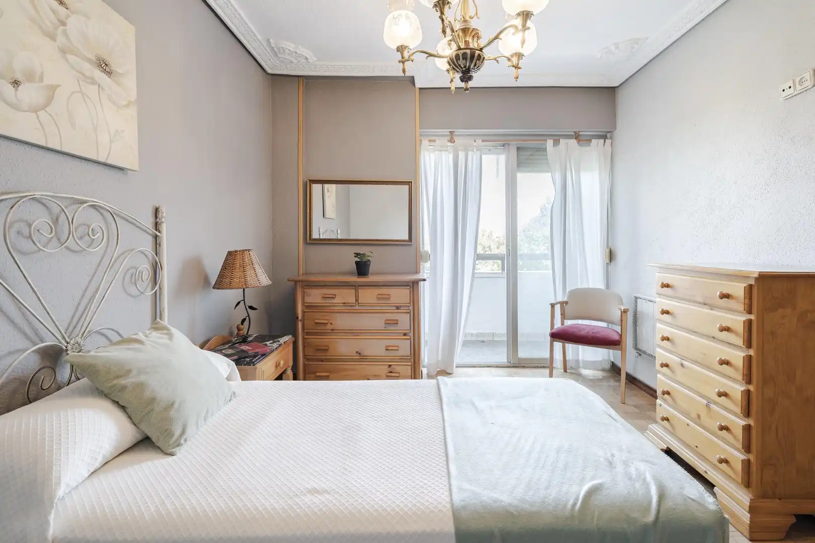 Bedroom of Flat for sale in Alcalá de Henares  with Heating, Terrace and Furnished
