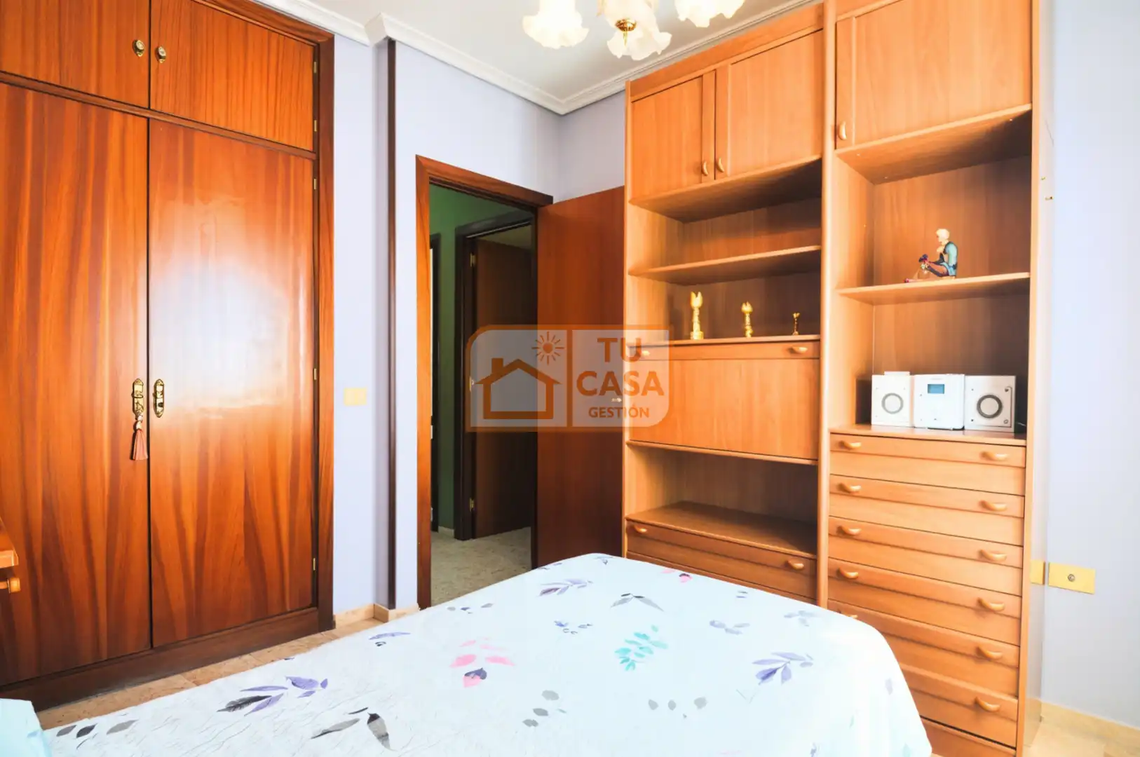 Habitación de Piso de alquiler en Cáceres con Calefacción, Terraza y Amueblado