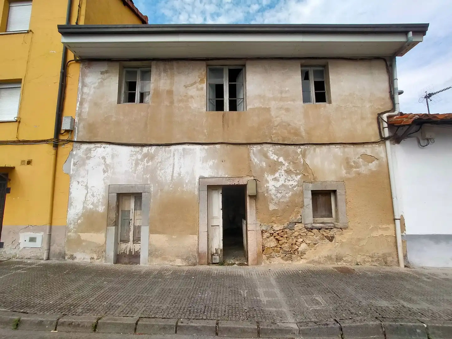 Vista exterior de Casa adosada en venta en Pravia