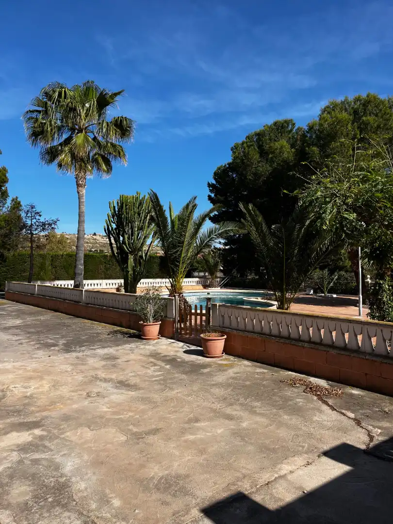Schwimmbecken von Country house zum Verkauf in Mutxamel mit Privatgarten und Terrasse