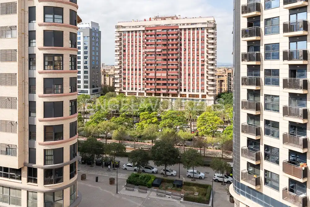 Vista exterior de Àtic de lloguer en Valencia amb Aire condicionat, Calefacció i Parquet