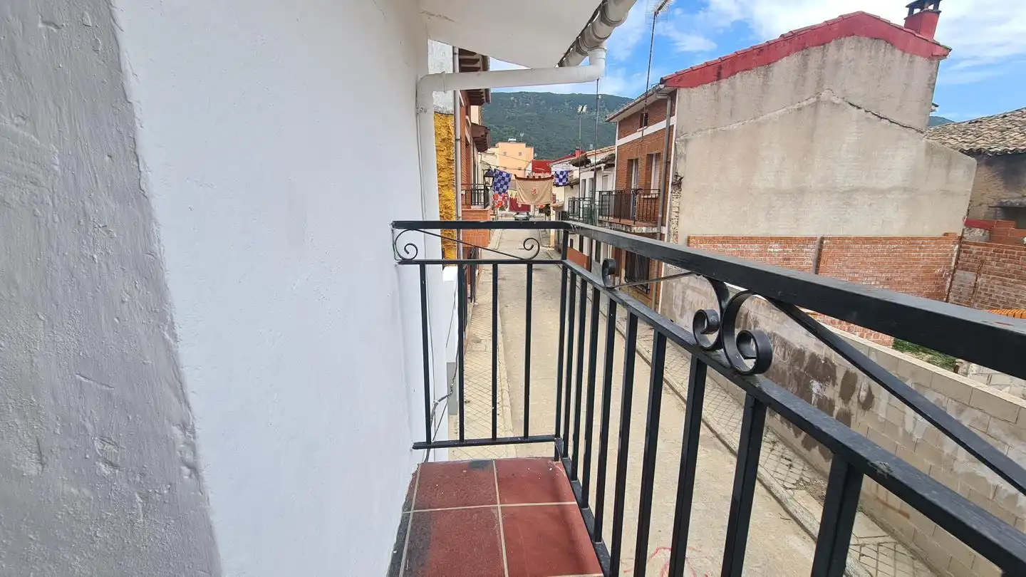 Terraza de Casa o chalet en venta en La Adrada  con Jardín privado