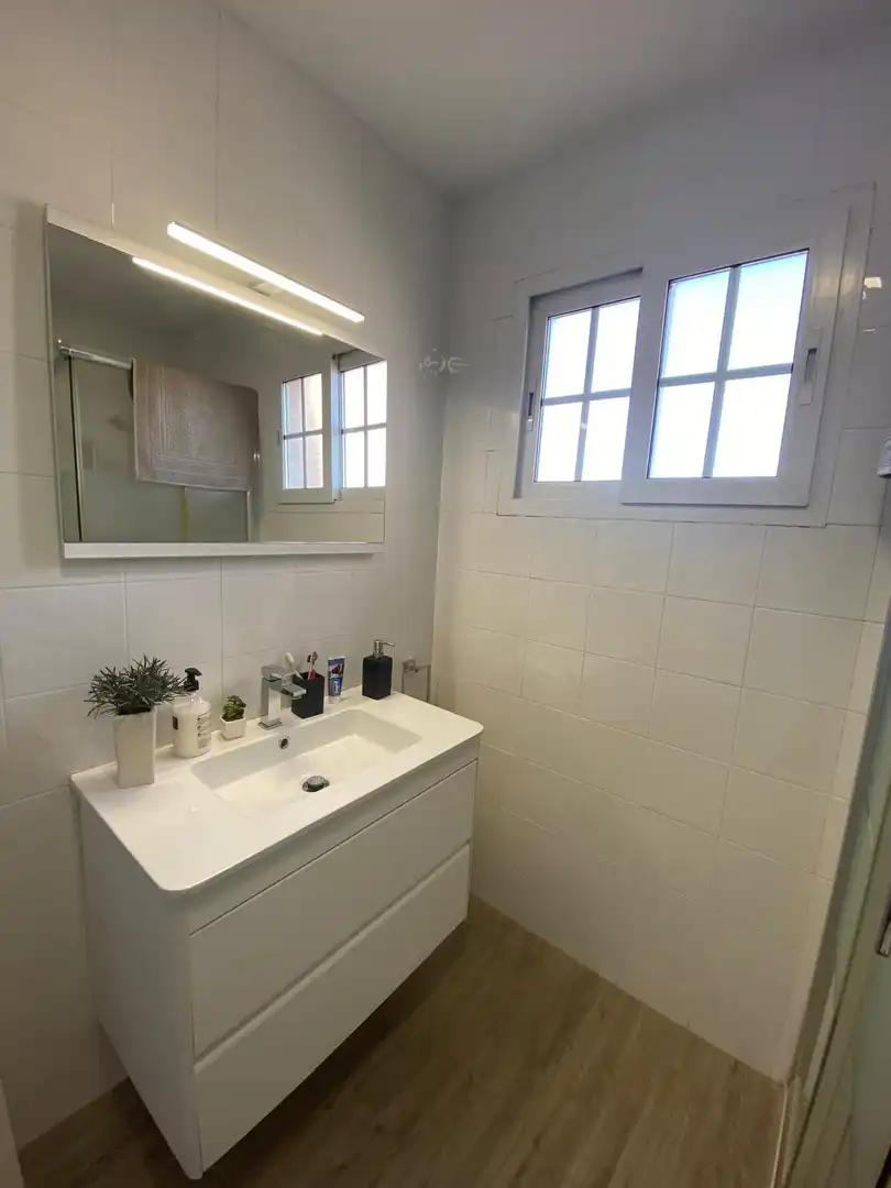 Baño de Casa adosada en venta en Cartagena con Aire acondicionado, Jardín privado y Terraza