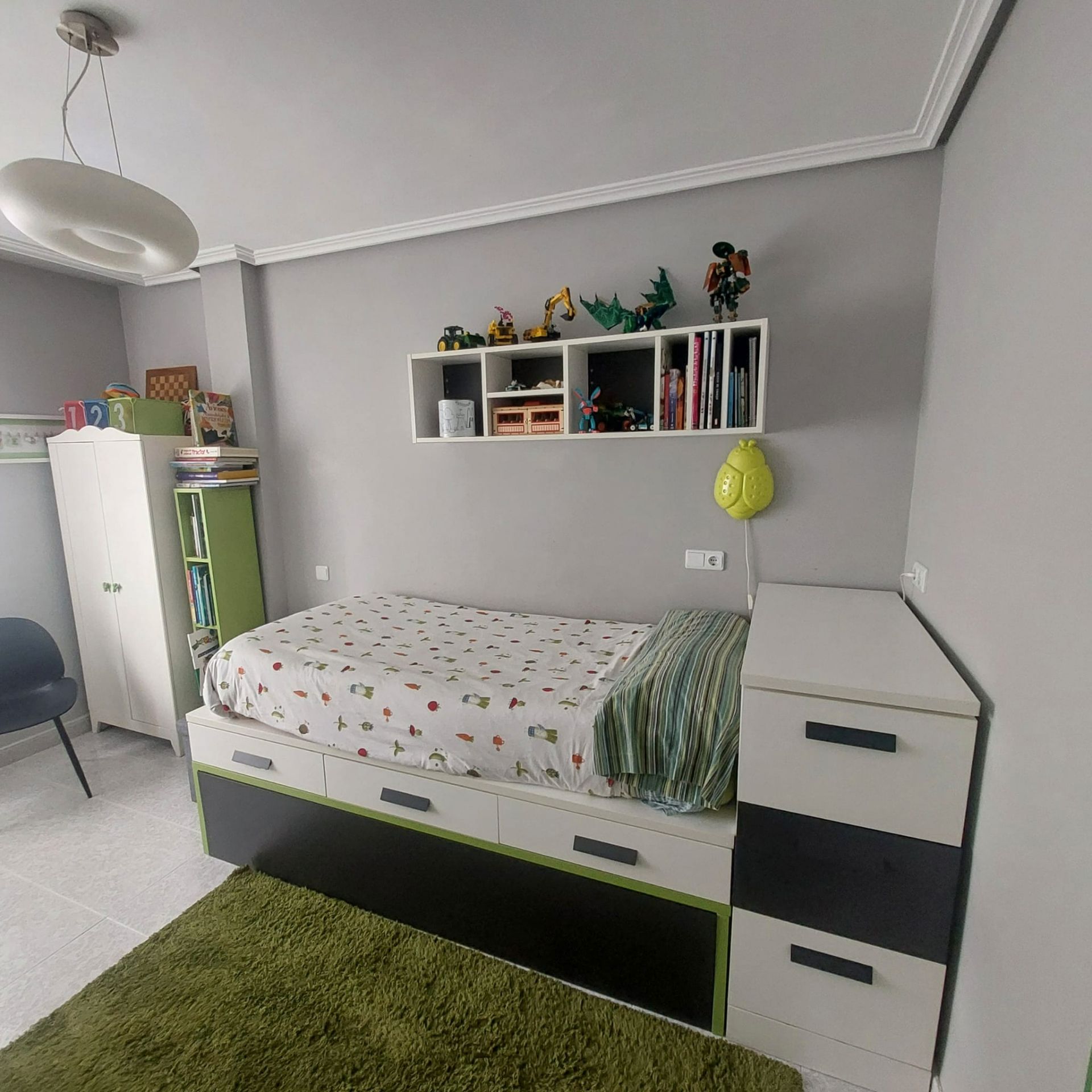 Dormitori de Pis en venda en Alberite amb Aire condicionat, Calefacció i Parquet