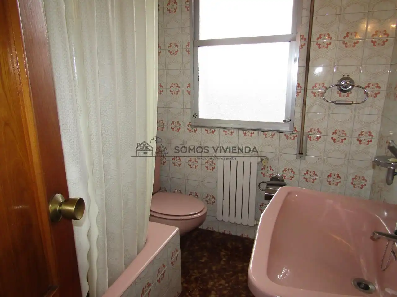 Bany de Casa o xalet en venda en Ourense Capital  amb Calefacció, Jardí privat i Balcó