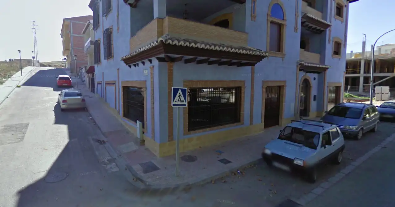 Local comercial en alquiler en Mengíbar