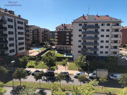 Exterior view of Flat for sale in  Logroño  with Air Conditioner, Terrace and Balcony