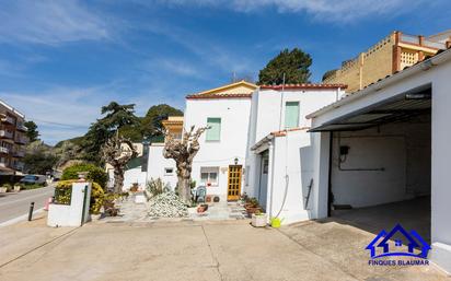 Exterior view of House or chalet for sale in Arenys de Munt  with Private garden and Storage room