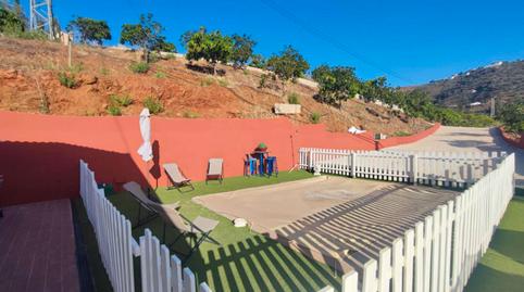 Foto 2 de Finca rústica en venda a Benamocarra, Málaga