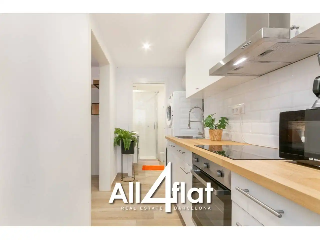 Kitchen of Flat for sale in Barcelona  with Air Conditioner, Furnished and Balcony