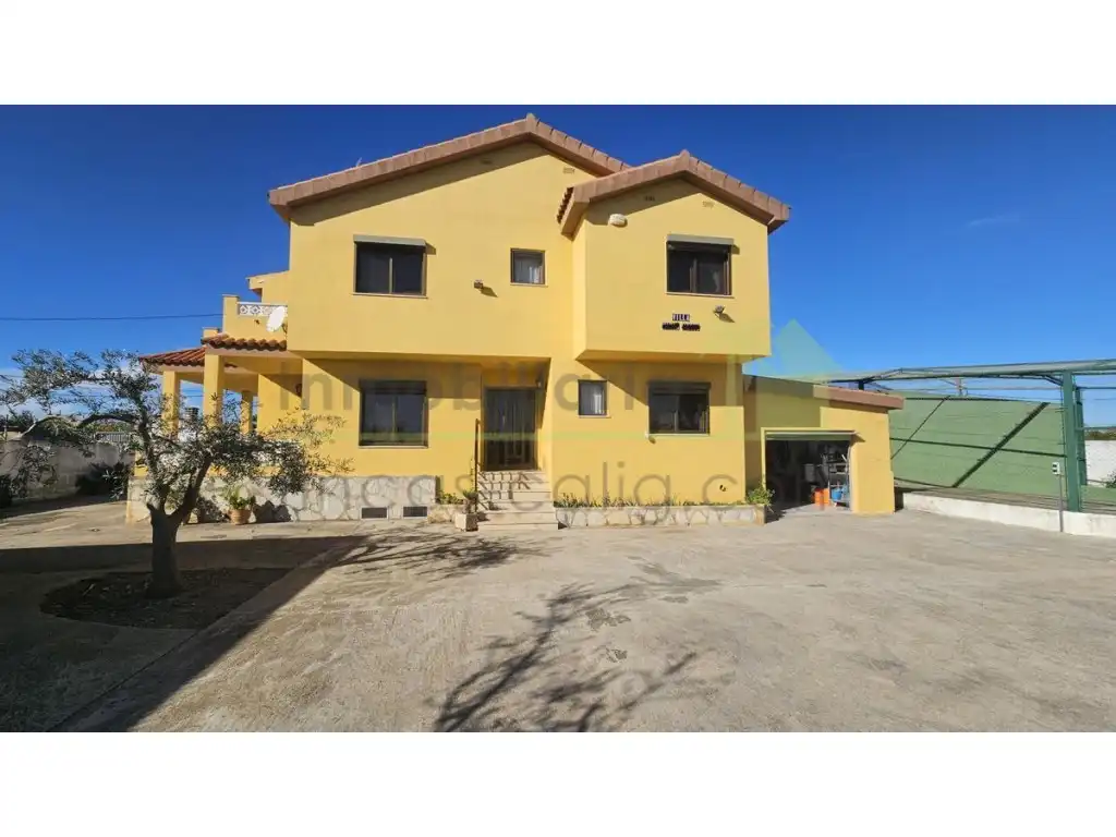 Casa con terraza en venta en Pueblo, imagen 4