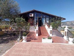 Casa o xalet en venda en Alcoy / Alcoi amb Aire condicionat i Piscina