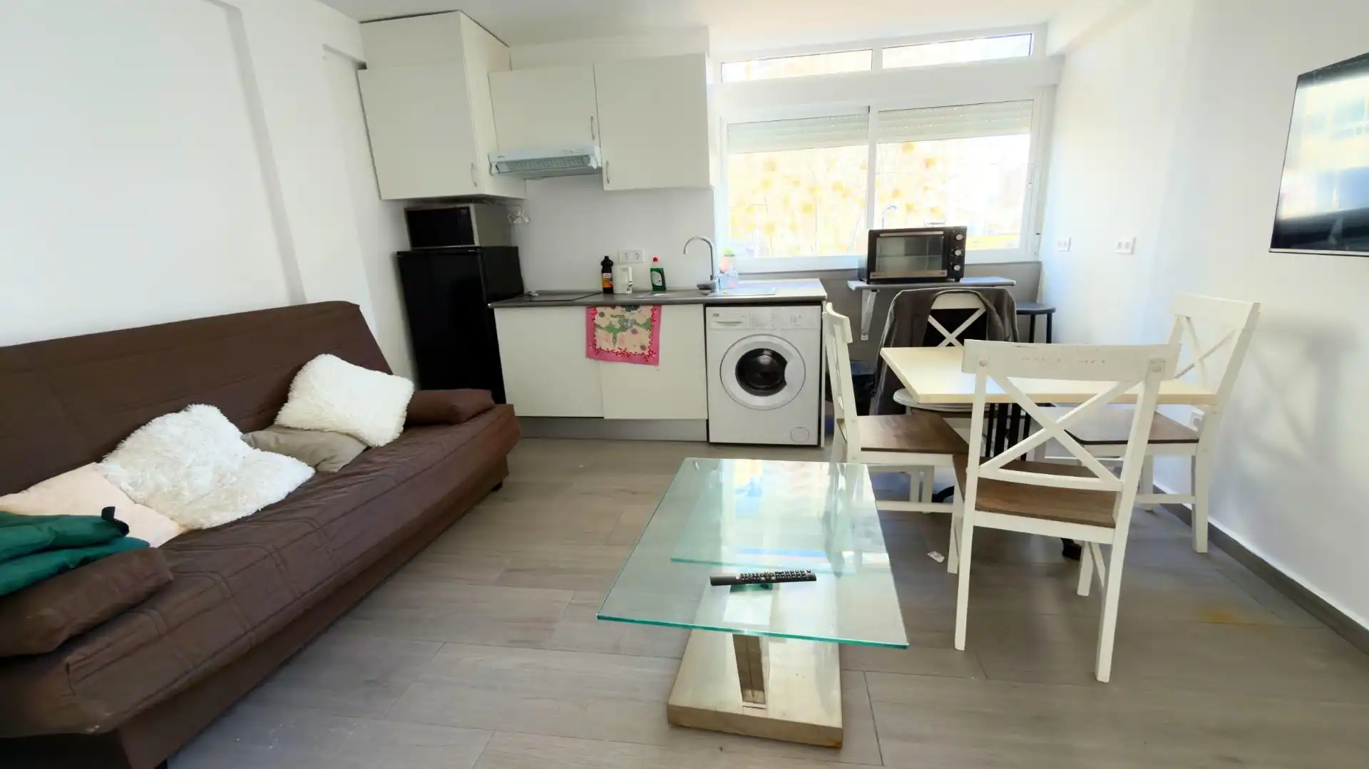 Wohnzimmer von Geschaftsraum zum Verkauf in Benidorm mit Klimaanlage und Möbliert