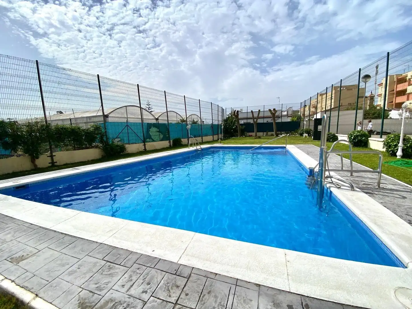 Swimming pool of Flat for sale in La Laguna