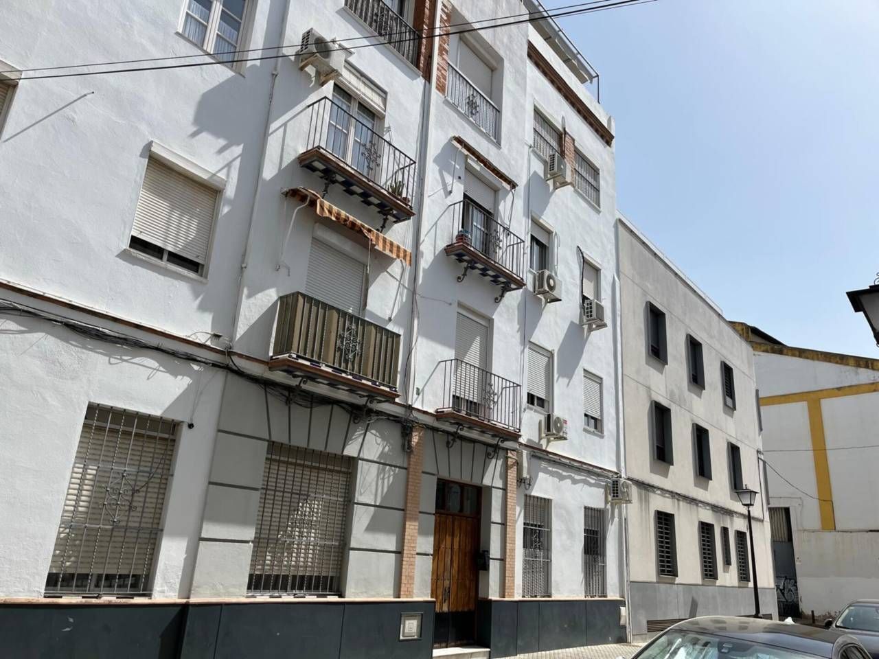 Vista exterior de Pis de lloguer en  Sevilla Capital amb Aire condicionat, Calefacció i Moblat