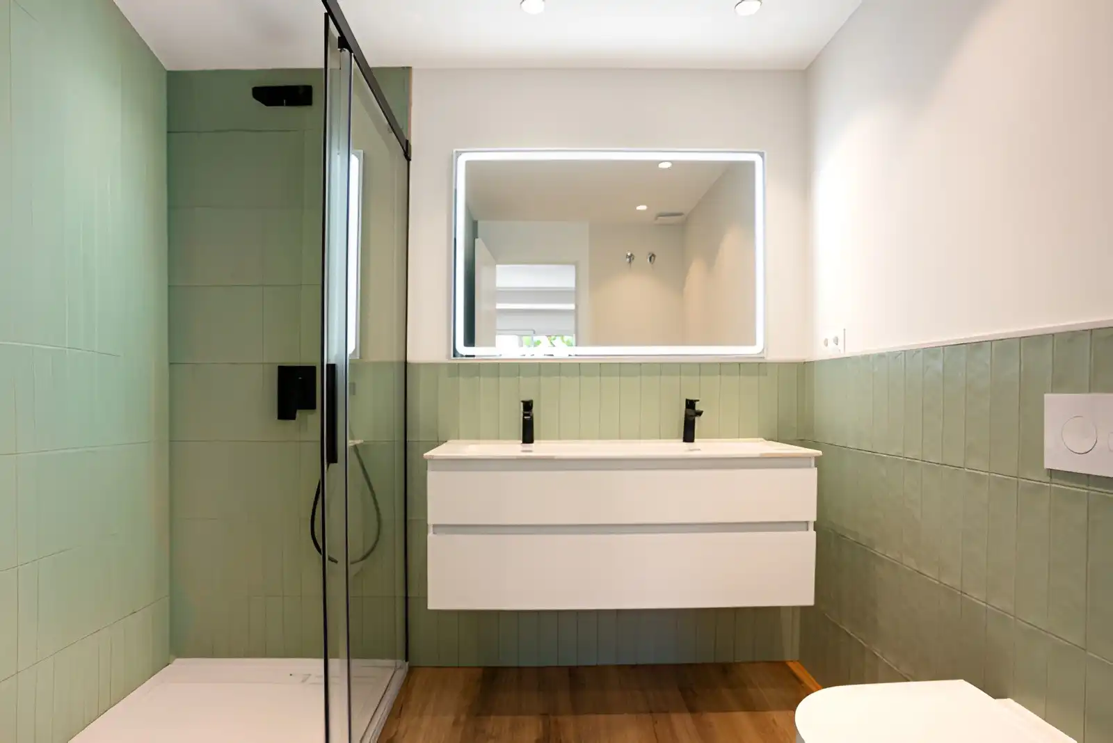 Bathroom of Apartments for sale in Marbella  with Air Conditioner, Heating and Private garden