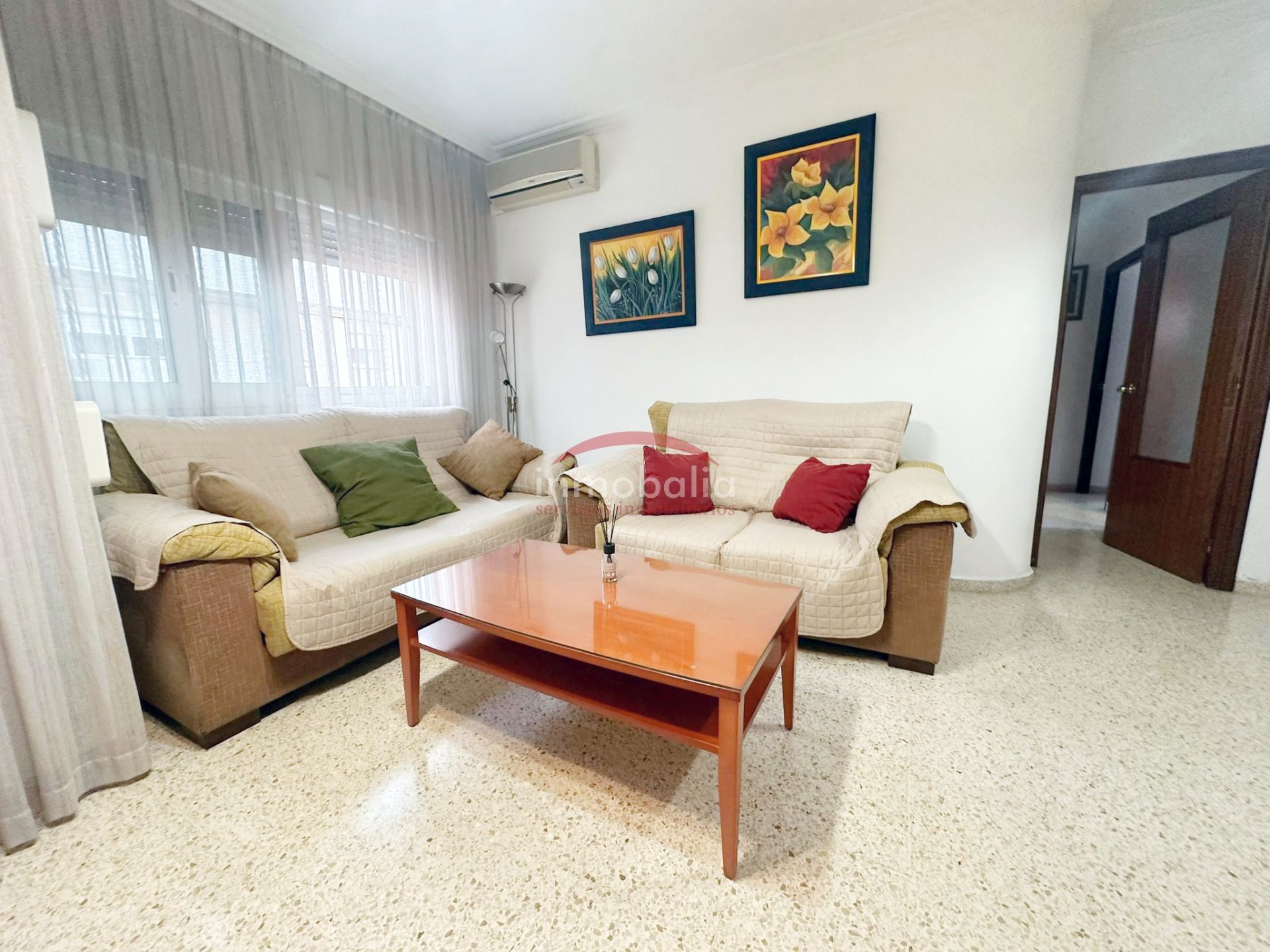 Vista exterior de Piso en venta en  Sevilla Capital con Aire acondicionado, Terraza y Trastero